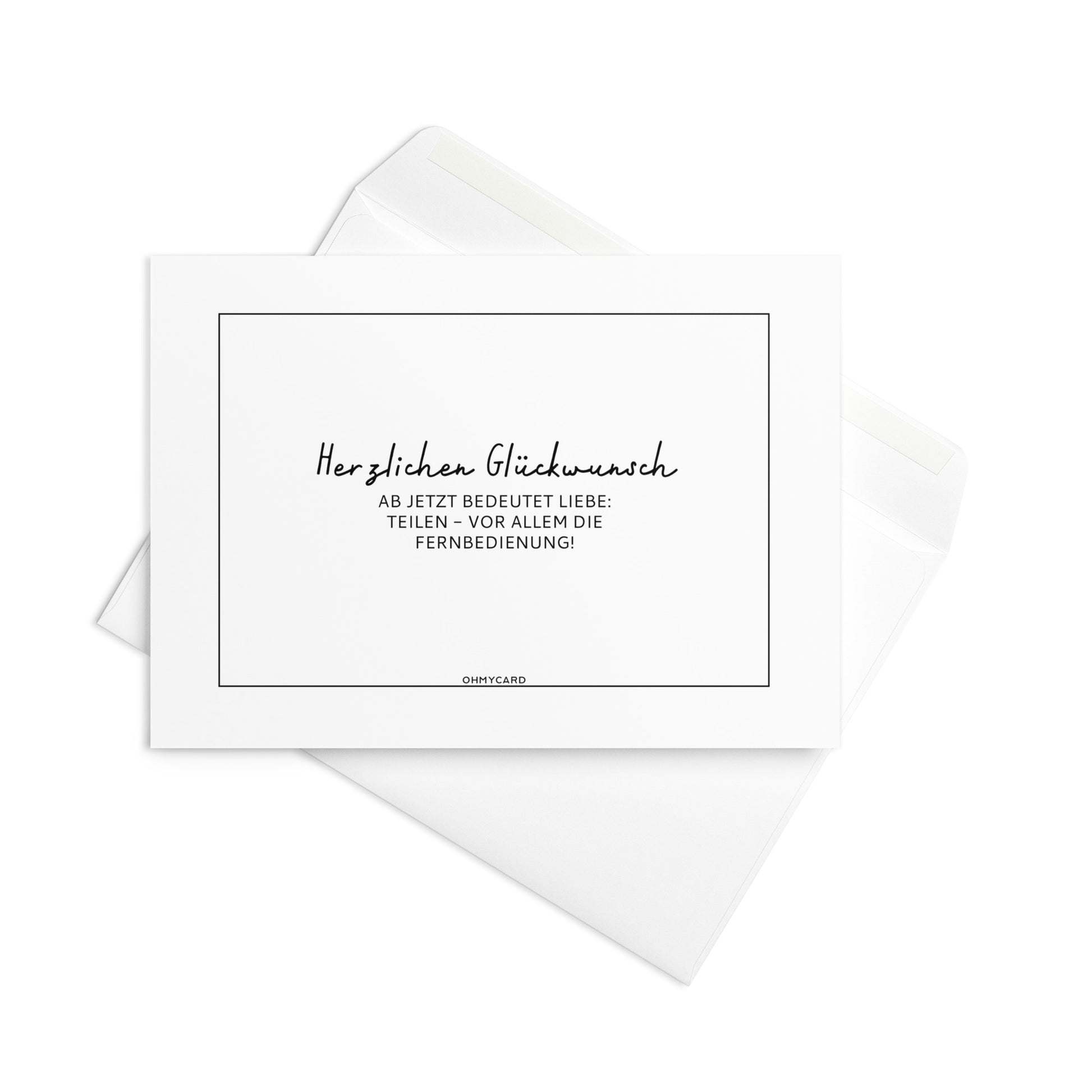 Witzige Glückwunschkarte "Ab jetzt Fernbedienung teilen." von ohmycard: Weiße Karte mit deutschem Spruch, ideal für frisch verheiratete Paare, inkl. weißem Umschlag.